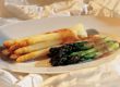 Spargel mit Butter und Bröseln