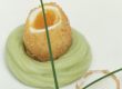 Wachtelei gebacken auf Bärlauchpüree