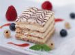 Esterházy-Parfait mit Waldbeeren