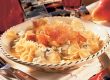Farfalle mit Gorgonzola und Karamellfäden