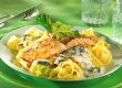 Cremige Bandnudeln mit Lachsfilet