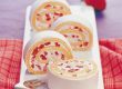 Biskuitroulade mit Erdbeercreme