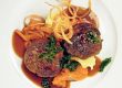 Faschierte Laberl mit Paprikakürbis und Erdäpfelpüree