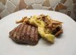 Minutensteaks mit Eierschwammerl-Tortelloni Minutensteaks mit Eierschwammerl-Tortelloni