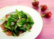 Lammcarpaccio mit Radieschen-Estragon-Vogerlsalat