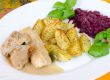 Gefüllte Schweinsrouladen in Champigonsauce