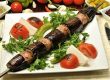 Melanzanispieße mit Fleischstück Melanzanispieße mit Fleischstück