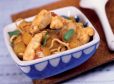 Chinesische Eiernudeln mit gepfefferter Hühnerbrust