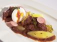 Fiakergulasch mit Sacherwürsteln