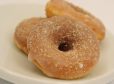 Donuts mit Zimt-Vanille-Zucker