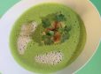Brennnesselsuppe mit Lupinenwaffel