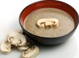 Erdäpfelsuppe mit Wiesenchampignons