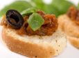 Bruschette mit Olivenbelag