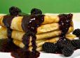 Palatschinken mit Brombeeren