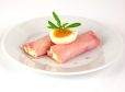 Schinkenröllchen mit Kräutercreme