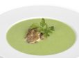 Broccolicremesuppe mit knusprigen Vollkorn - Mozzarellascheiben
