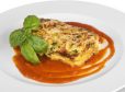 Überbackener Brokkoliauflauf mit Tomatensauce