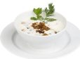 Weiche Rahmsuppe mit frischen Kräutern