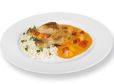 Hühnerhaxn mit Reis und Paprikasauce