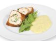 Backhendlroulade mit Zucchinicreme