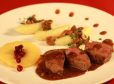 Maibockfilets mit glacierten Äpfeln