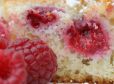 Blechkuchen mit Himbeeren