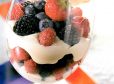 Beeren Topfen Schichtspeise
