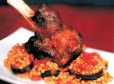 Marokkanische Lammhaxe mit indischen Auberginen