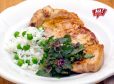 Gebratene Kalbskotelettes mit Risi-Pisi und kleinem Taubnesselsalat