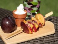 Gegrillte Zwetschken
