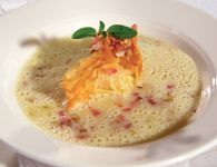 Erdäpfelsuppe mit Pi...