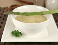 Geeiste Spargelsuppe