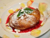 Gebackenes Eis mit h...