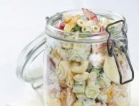 Bunter Nudelsalat