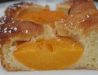 Blechkuchen mit Pfir...