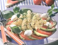 Nudelsalat mit Avoca...