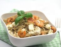 Pasta mit Pesto, Fet...