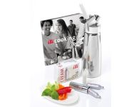 Türchen 1: Gewinnen Sie ein hochwertiges Creative Whip Geschenkset von iSi!