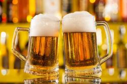 Aromahopfen bis Zapfen: Das sollten Sie über Bier wissen Aromahopfen bis Zapfen: Das sollten Sie über Bier wissen