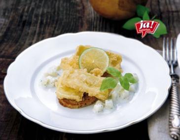 Camemberttörtchen mit Apfel-Kräutersauce Camemberttörtchen mit Apfel-Kräutersauce
