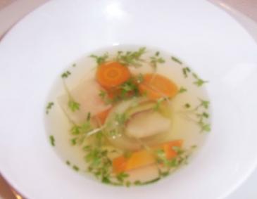 Klare Gemüsebouillon Klare Gemüsebouillon