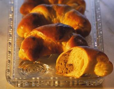 Nuss- oder Marmeladekipferln Nuss- oder Marmeladekipferln