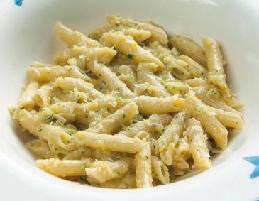 Penne mit Jungzwiebel Penne mit Jungzwiebel
