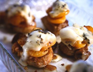 Schweinemedaillons mit Gorgonzola überbacken Schweinemedaillons mit Gorgonzola überbacken