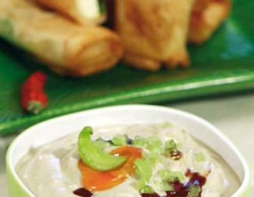 Tofu in Strudelteig mit Kernöldip Tofu in Strudelteig mit Kernöldip