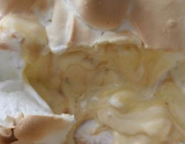 Überbackenes Eis aus dem Ofen Überbackenes Eis aus dem Ofen