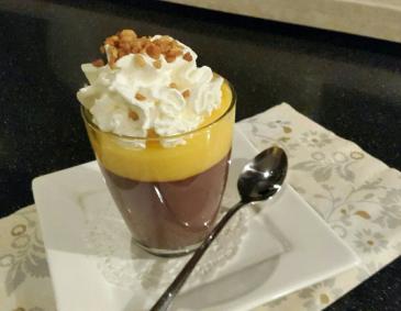 Schokoladenpudding mit Eierlikör und Vanilleeistopping Schokoladenpudding mit Eierlikör und Vanilleeistopping