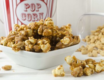 Erdnuss-Karamell-Popcorn Erdnuss-Karamell-Popcorn