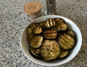 Gegrillte Melanzani Gegrillte Melanzani