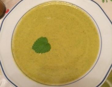 Brokkoli-Karottencremesuppe Brokkoli-Karottencremesuppe